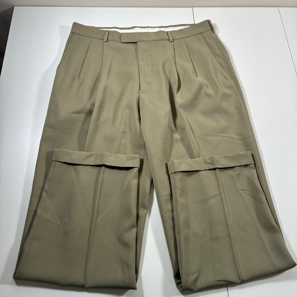 NEW Haggar Dress Pants 36x31 Taupe Pleated Relaxed Fit Smart Fiber Tonal Stria - Picture 2 of 9